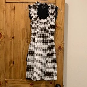 Super cute dress with belt